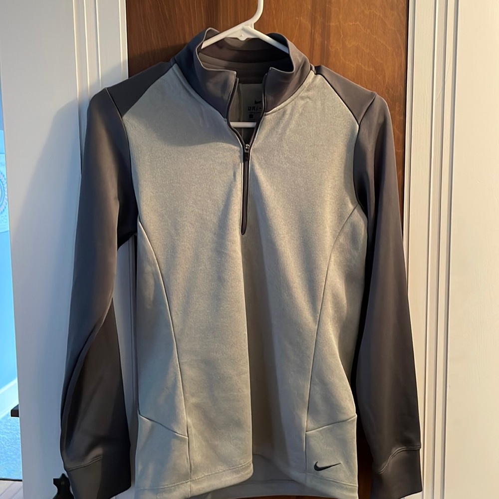 Nike pullover